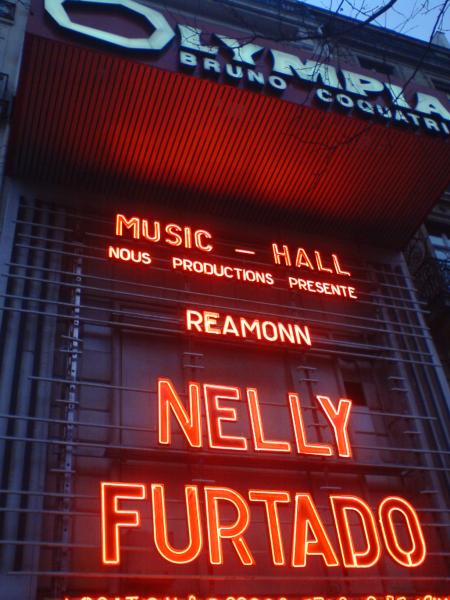 Nelly Furtado Olympia 24 février 2007 19h C parti pour 4 h de show....