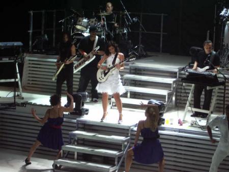 Vidéos du concert Nelly Furtado Olympia 24 février On y été !!!!