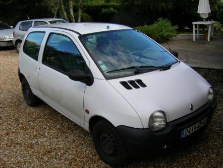 ma twingo manque plus que le carton rose pour octobre crose le doigts saloperie de conduite accompagnée