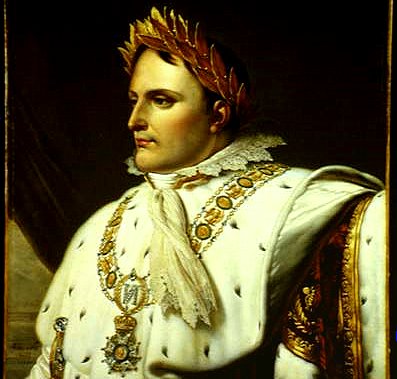 Il n'y a que deux puissances au monde, le sabre et l'esprit: à la longue, le sabre est toujours vaincu par l'esprit.